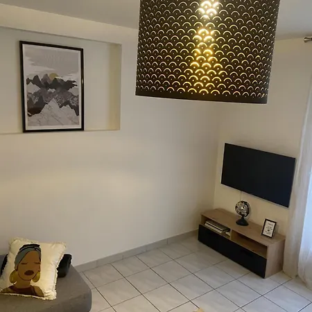Lejlighed Equipe 2 + Jardin Saix (Tarn)
