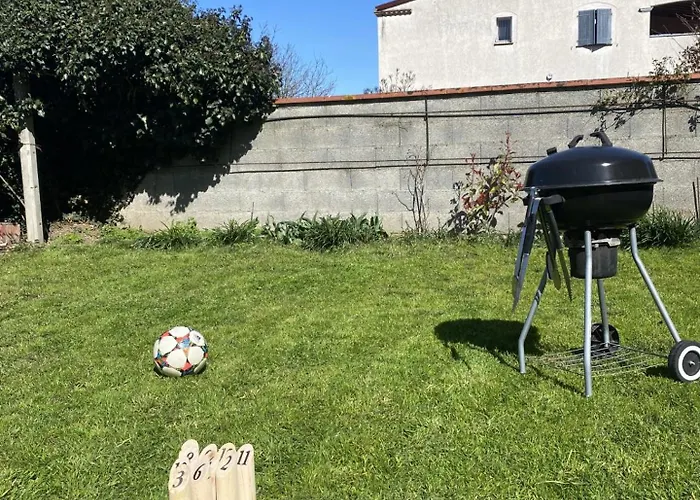 équipé 2 + Jardin * Saix (Tarn)